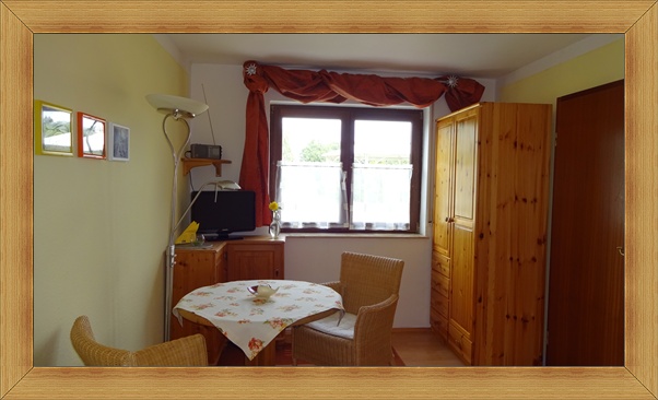 Ferienzimmer Fensterseite